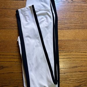 Split59 black and white leggings